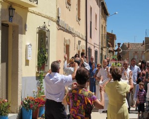 San Román es sacado en procesión